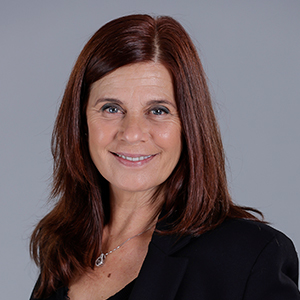 Cristina Homem de Mello