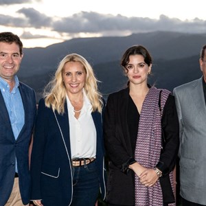 Belmonte recebe elenco e equipa de A PROMESSA